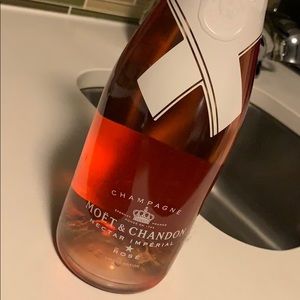 Off white limited edition Moët!
